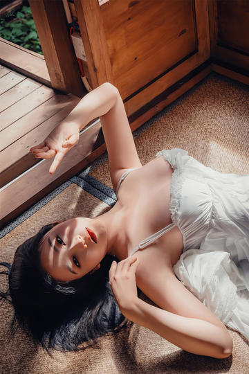 日本人妻出白浆